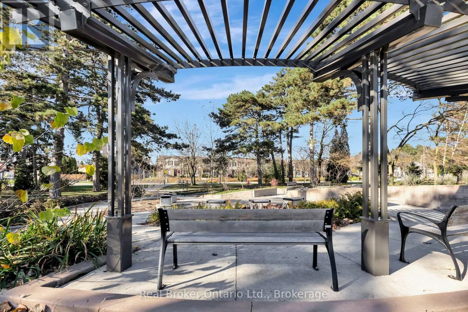 54 - 5475 LAKESHORE UNIT ROAD #54