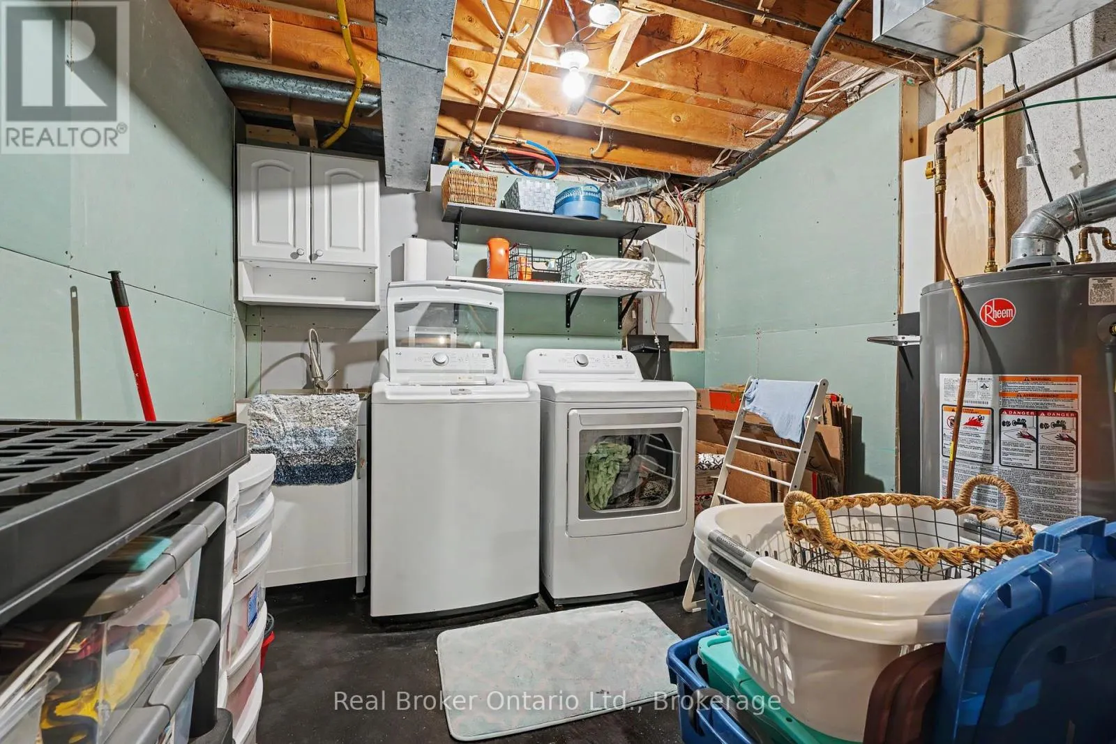 54 - 5475 LAKESHORE UNIT ROAD #54