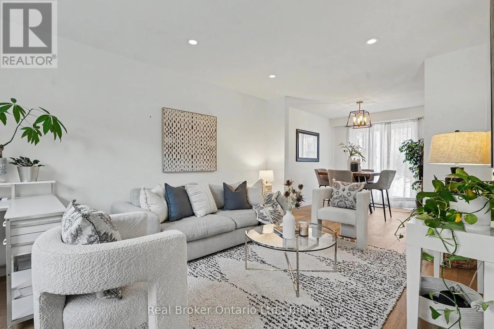 54 - 5475 LAKESHORE UNIT ROAD #54
