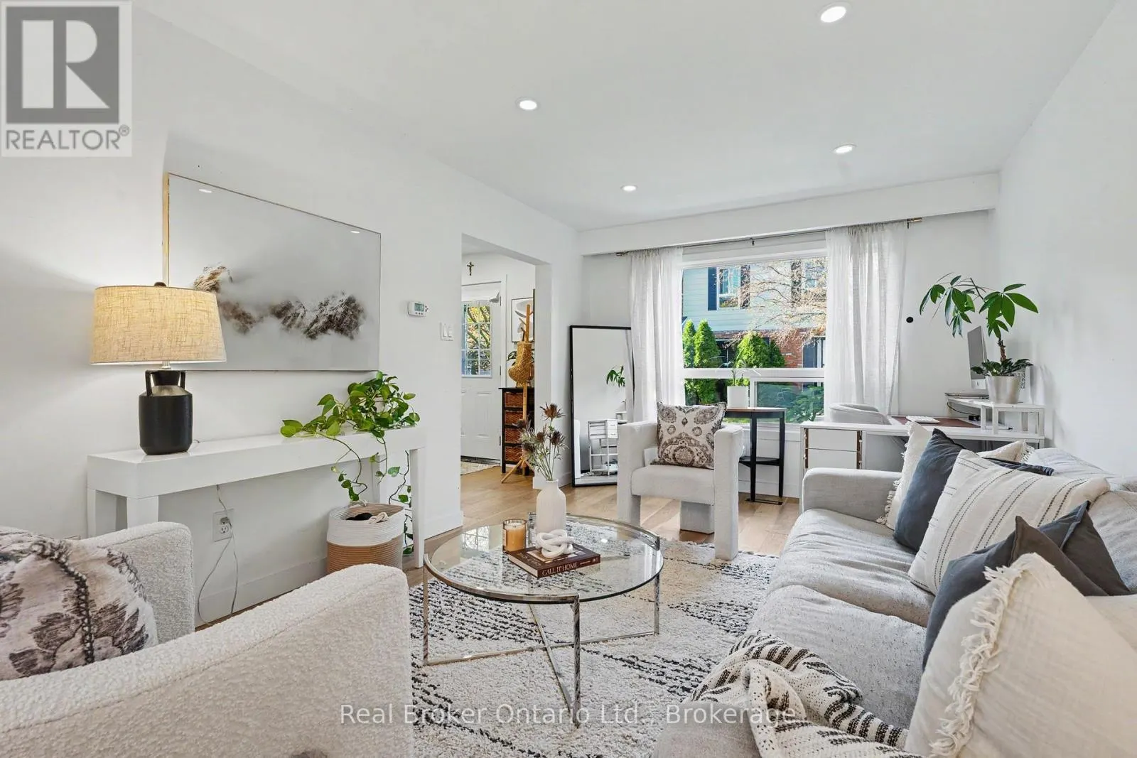 54 - 5475 LAKESHORE UNIT ROAD #54