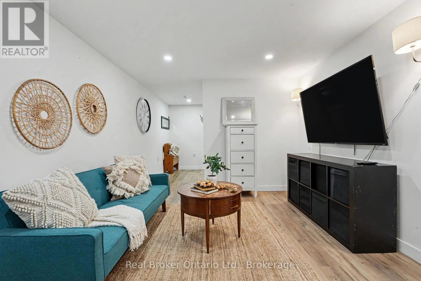 54 - 5475 LAKESHORE UNIT ROAD #54