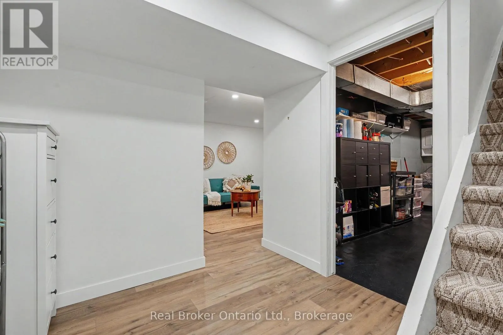 54 - 5475 LAKESHORE UNIT ROAD #54