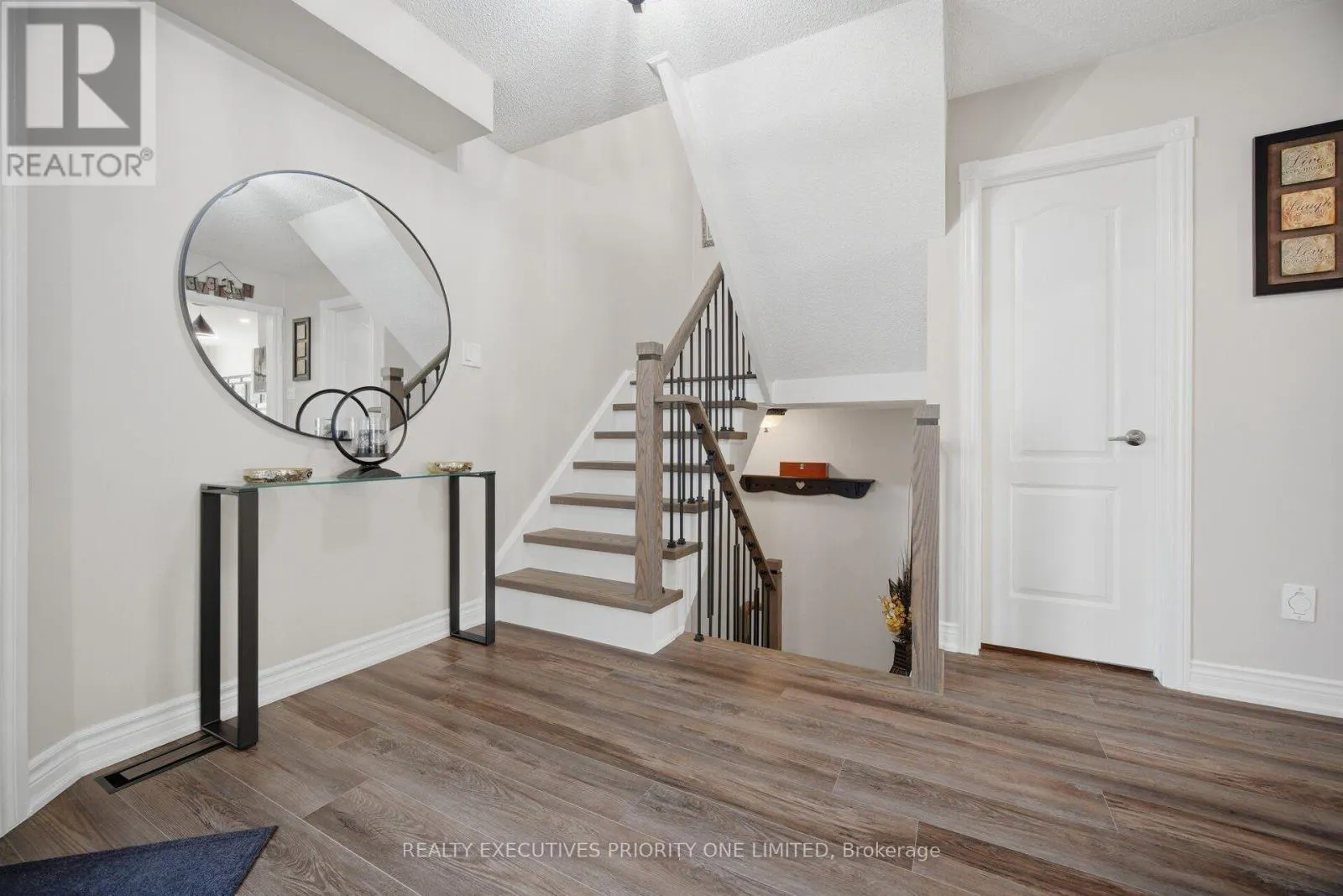 8 WATERBURY STREET