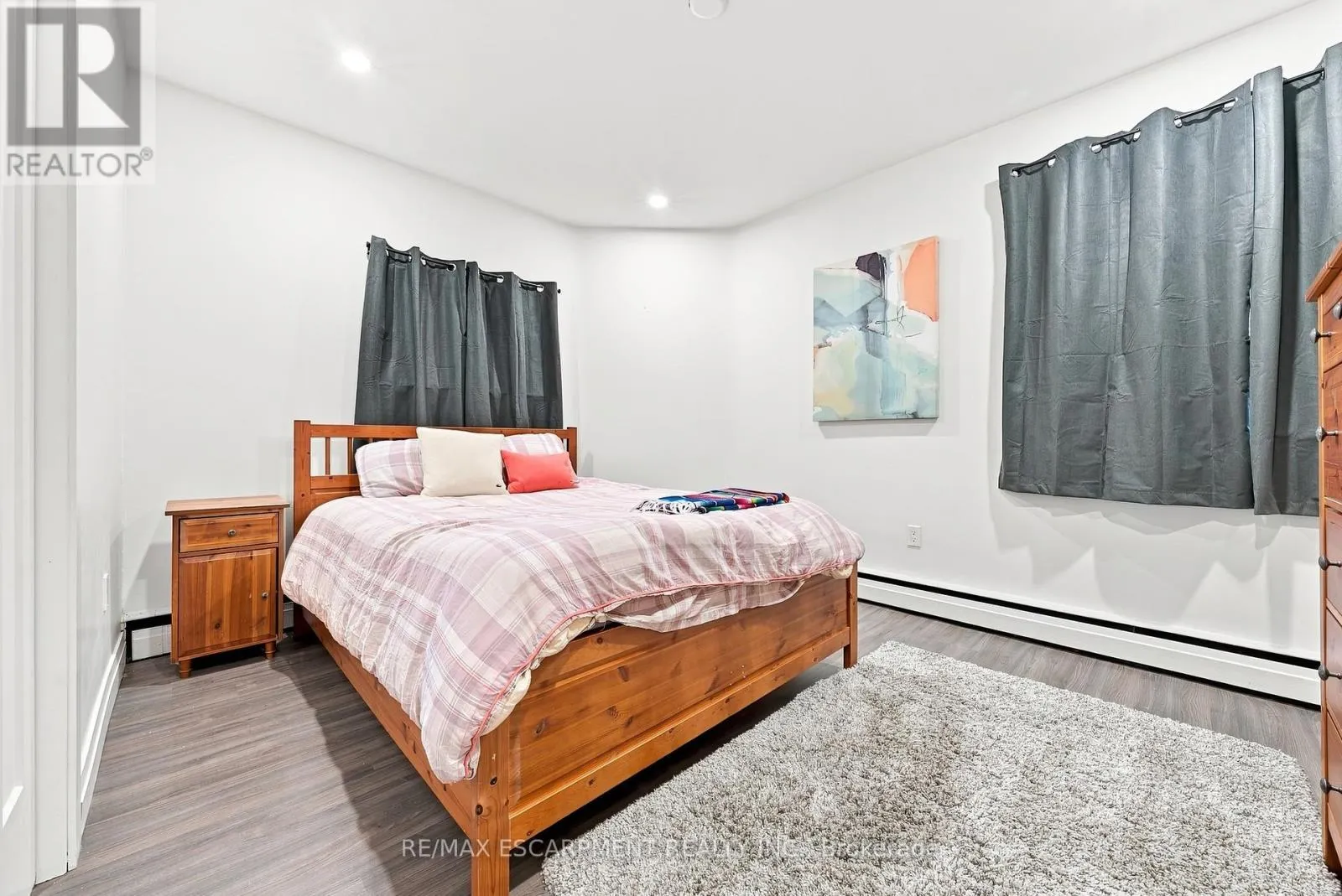 2177 LAKESHORE ROAD