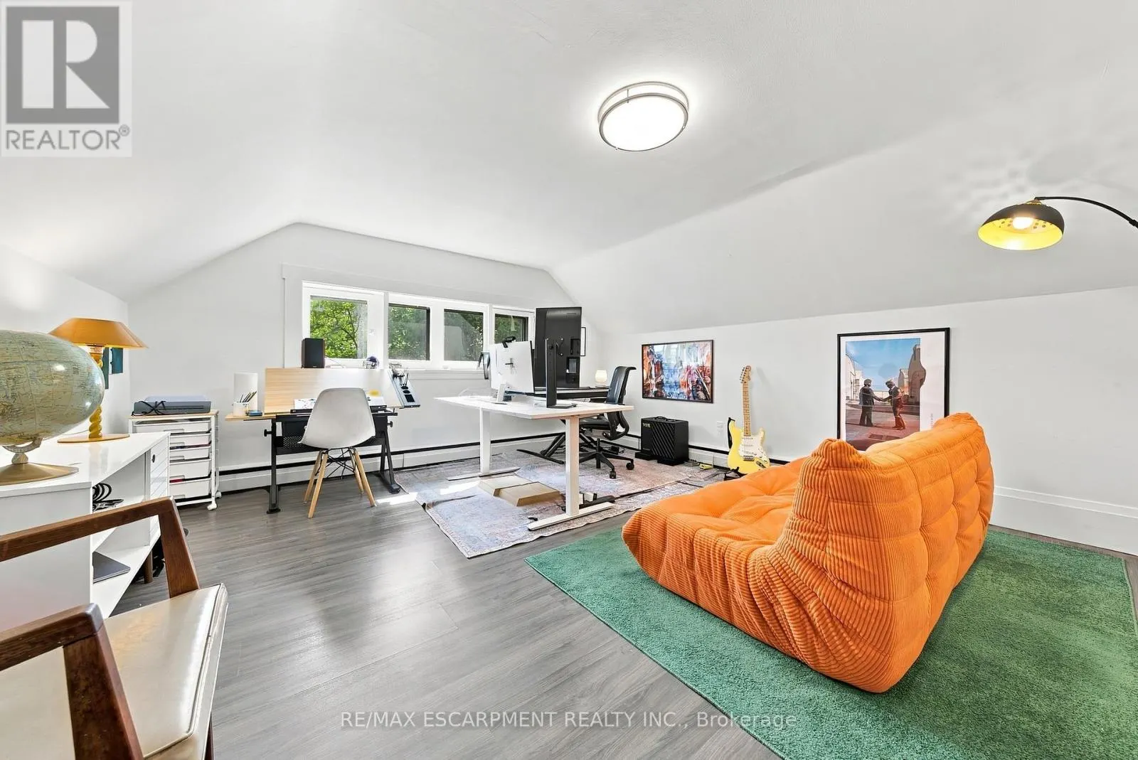 2177 LAKESHORE ROAD
