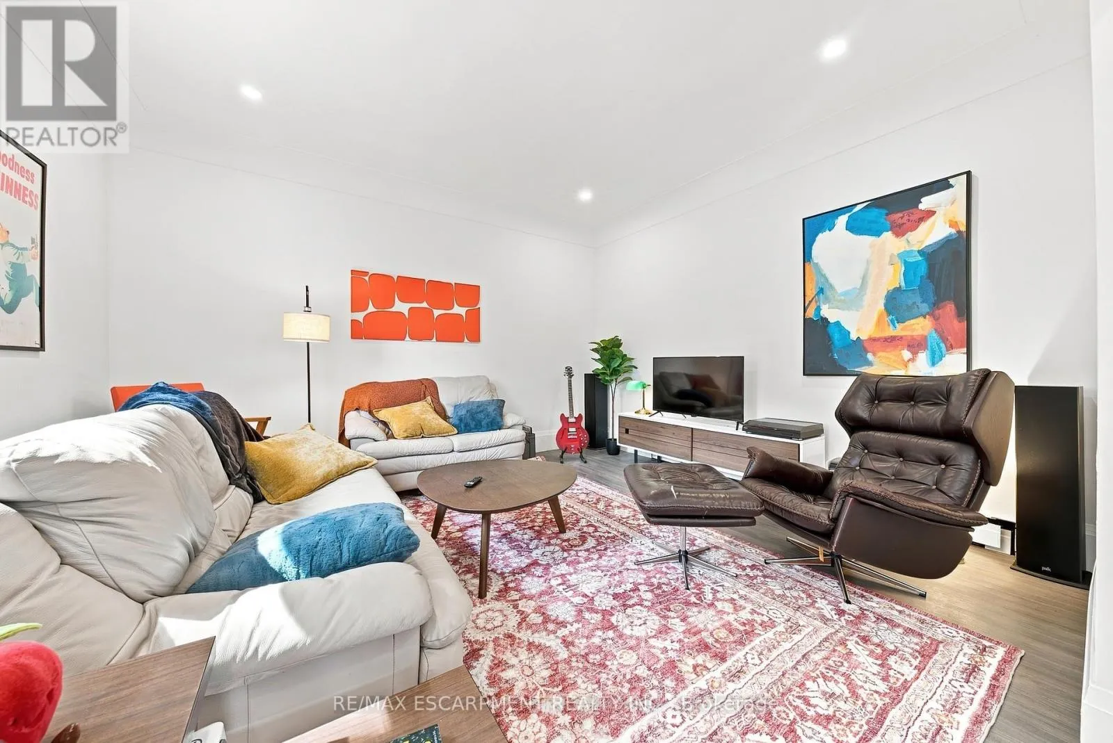 2177 LAKESHORE ROAD