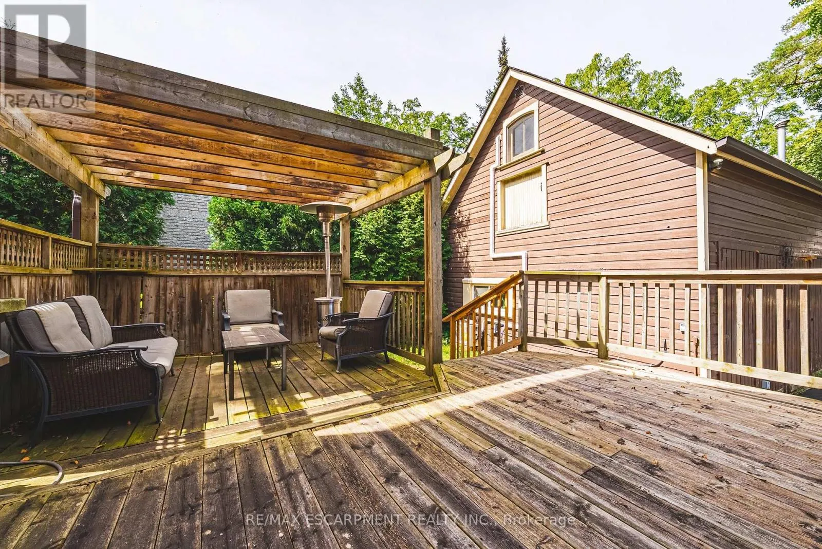 2177 LAKESHORE ROAD