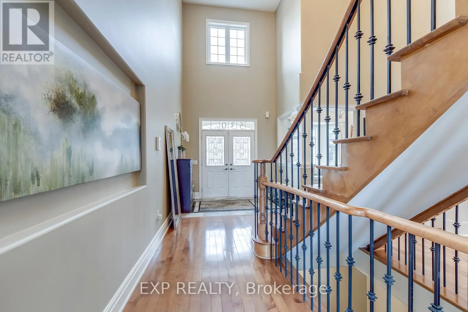 530 GOLFVIEW COURT