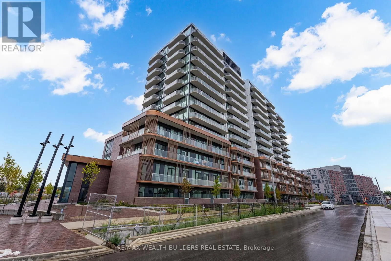 714 - 220 MISSINNIHE WAY