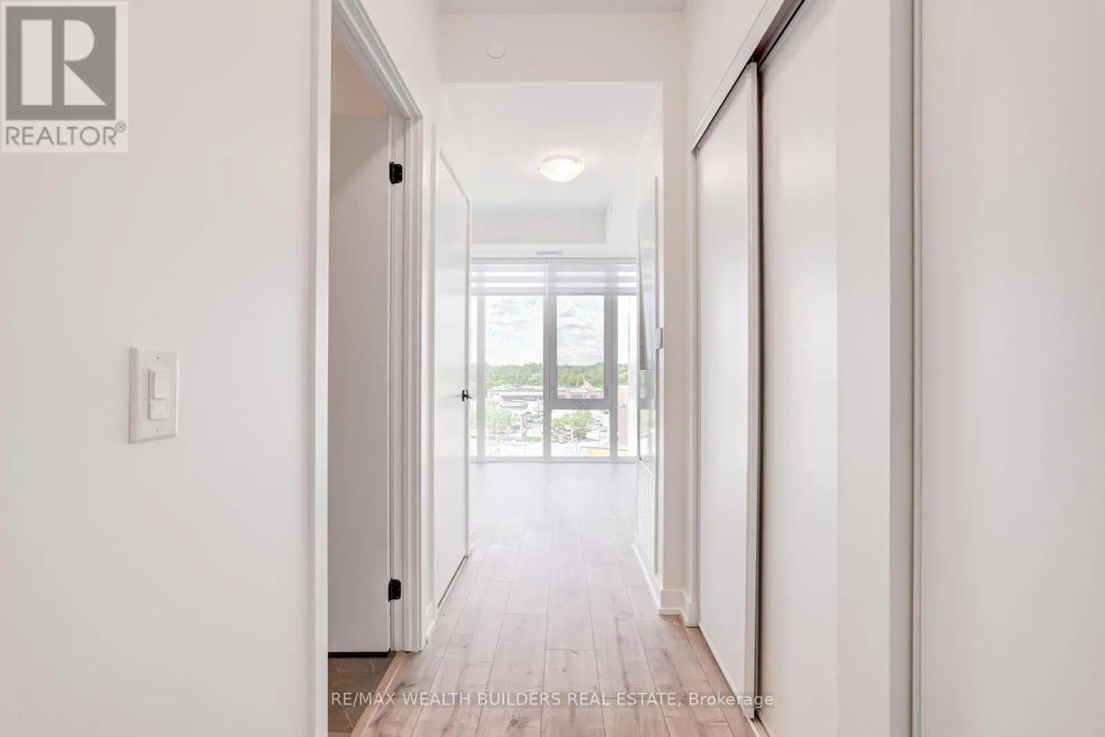 714 - 220 MISSINNIHE WAY