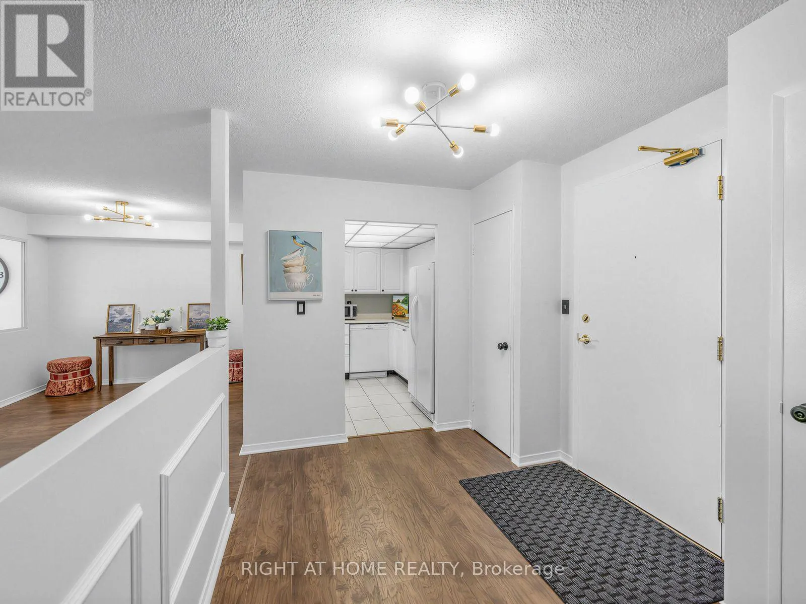 1108 - 145 HILLCREST AVENUE