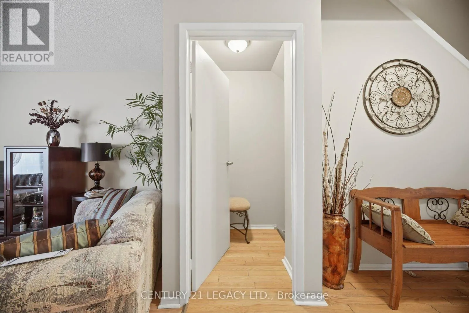 23 - 4171 GLEN ERIN DRIVE