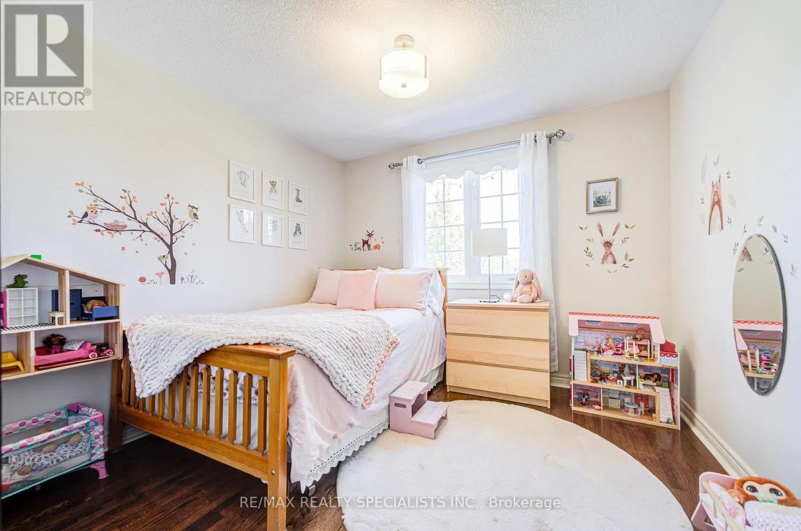 11 BRIDLEWOOD BOULEVARD