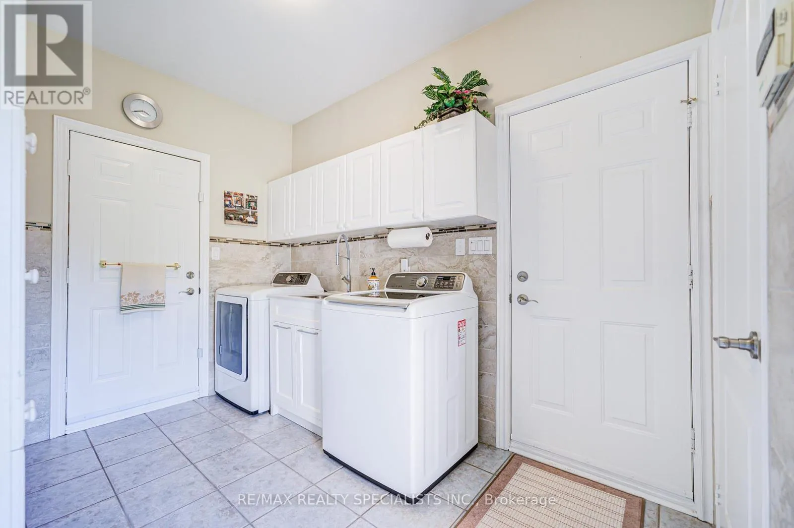 11 BRIDLEWOOD BOULEVARD