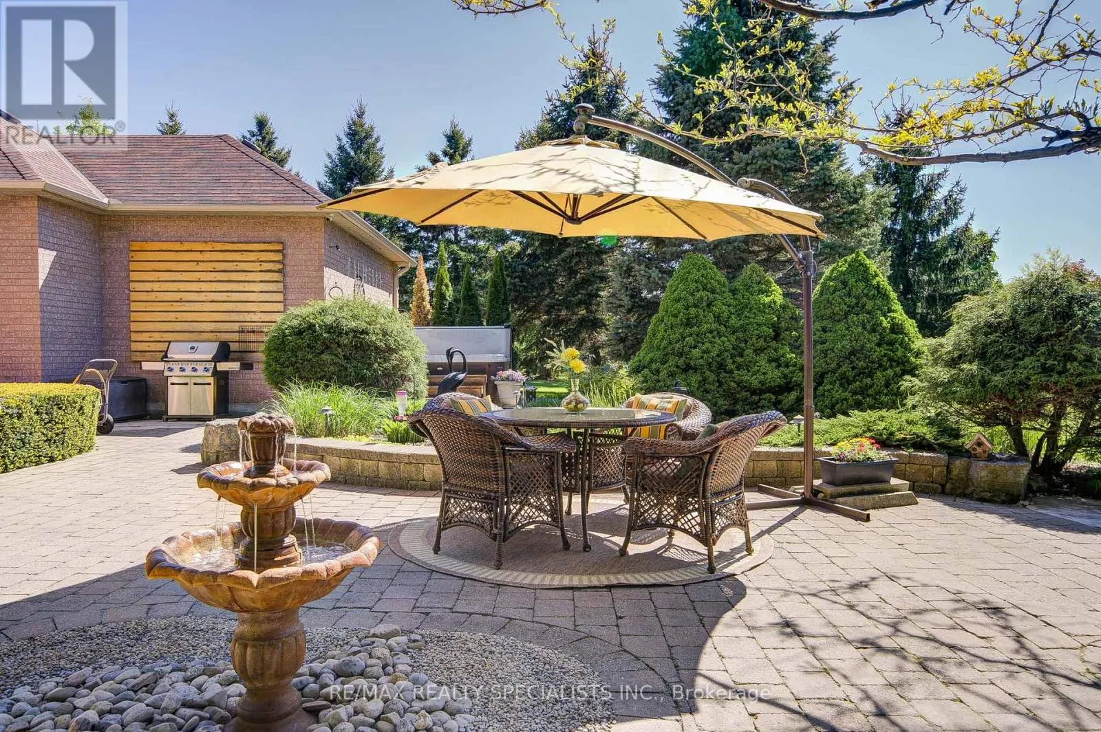11 BRIDLEWOOD BOULEVARD