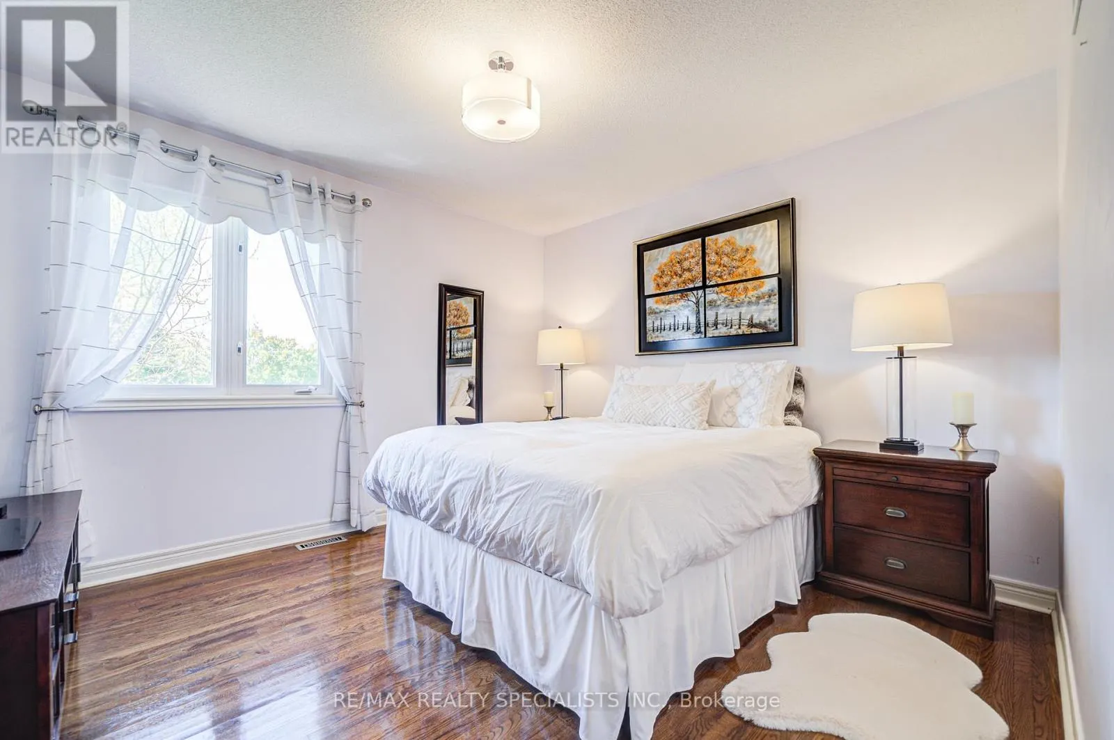 11 BRIDLEWOOD BOULEVARD