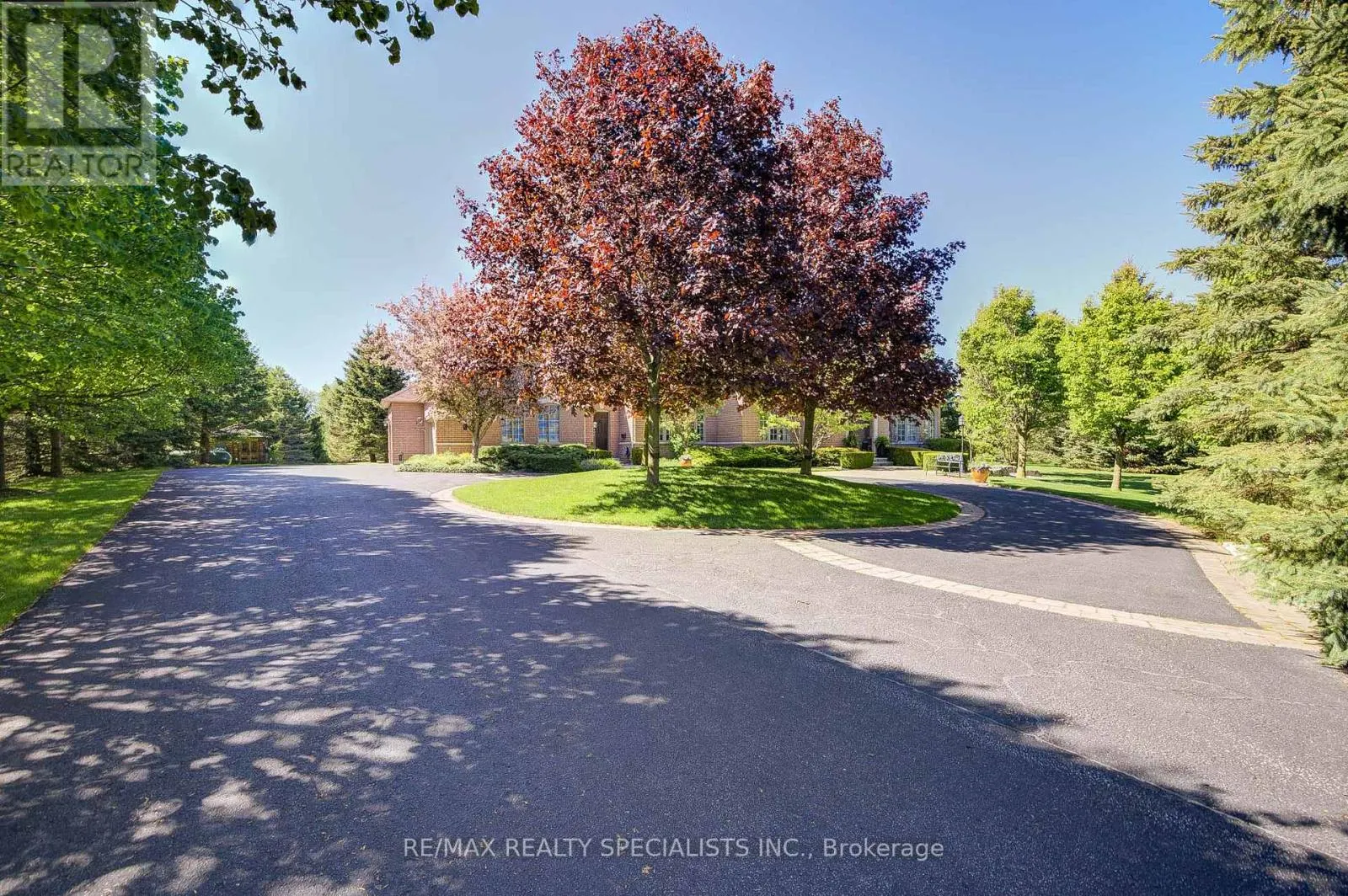 11 BRIDLEWOOD BOULEVARD