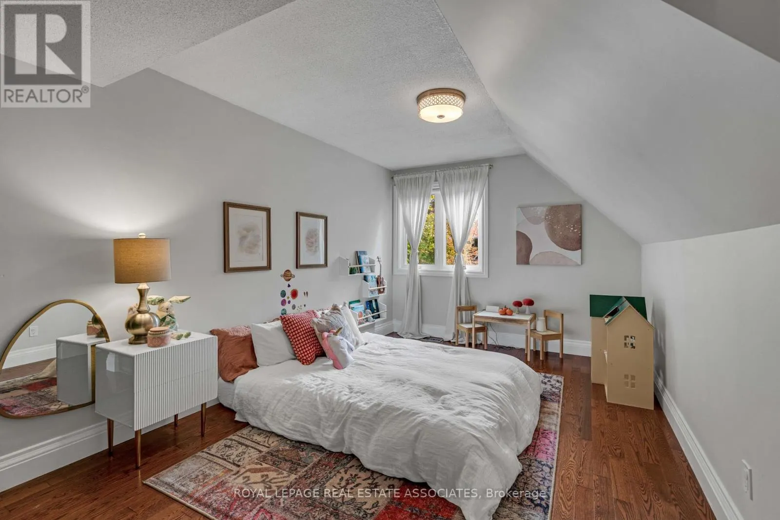 72 - 2199 BURNHAMTHORPE ROAD W