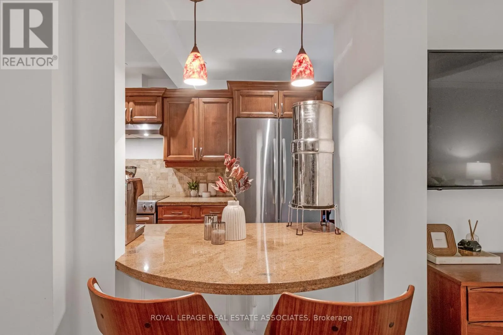 72 - 2199 BURNHAMTHORPE ROAD W