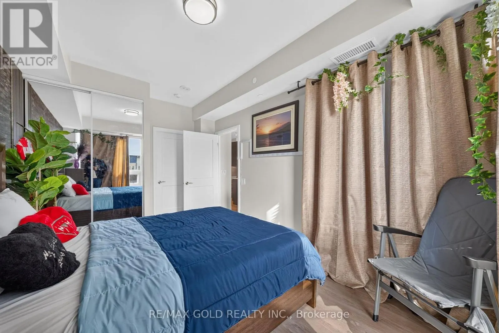 505 - 15 LYNCH STREET