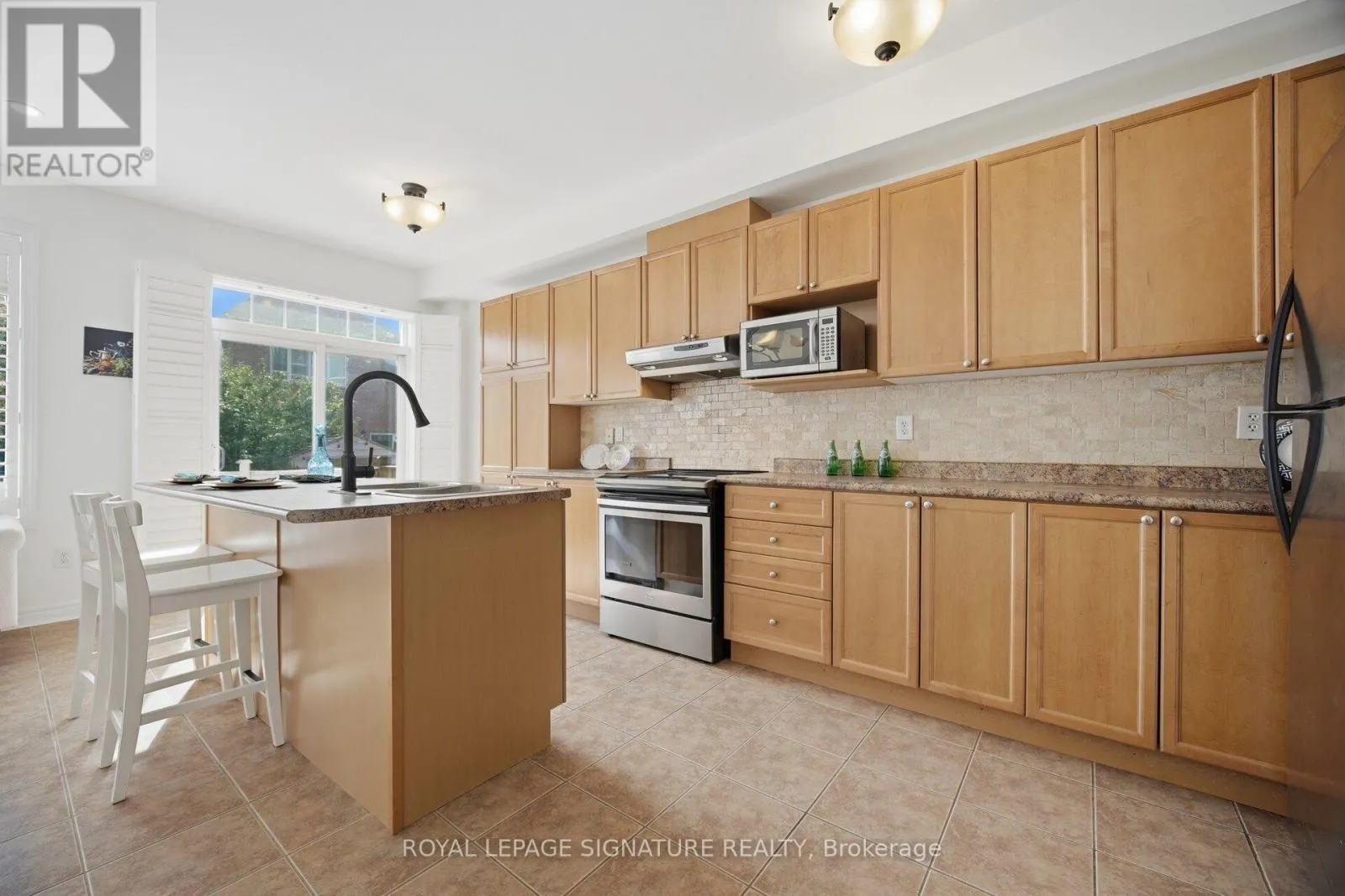 3250 SUNLIGHT STREET