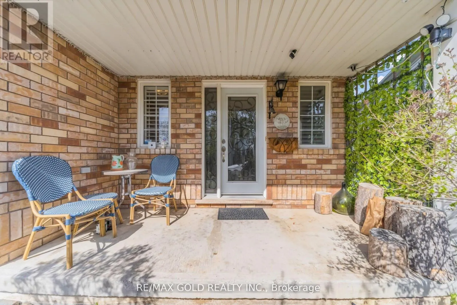 70 SWEETWOOD CIRCLE