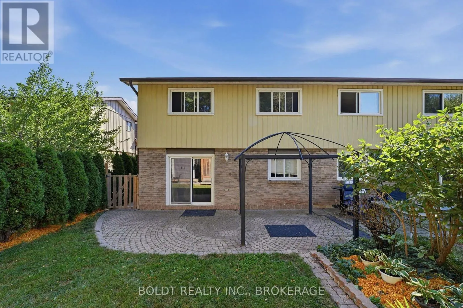 2554 COBBINSHAW CIRCLE