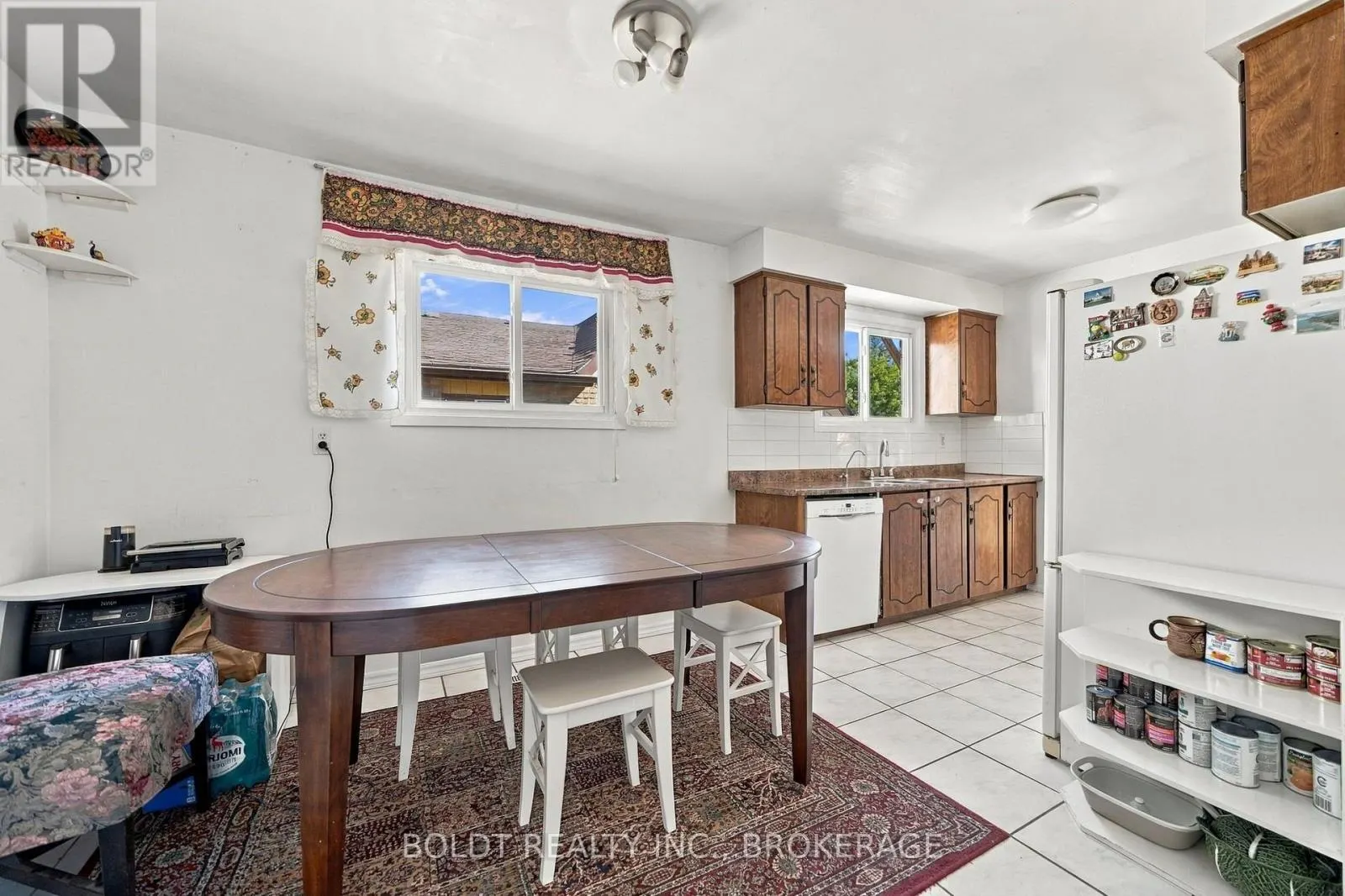 2554 COBBINSHAW CIRCLE