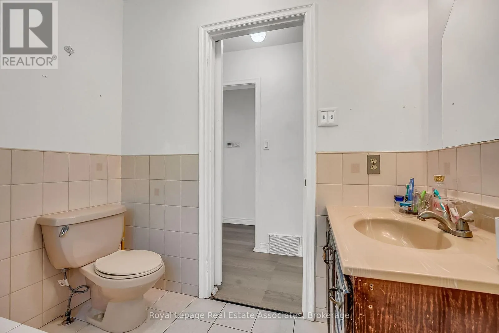 11 BEN MACHREE DRIVE
