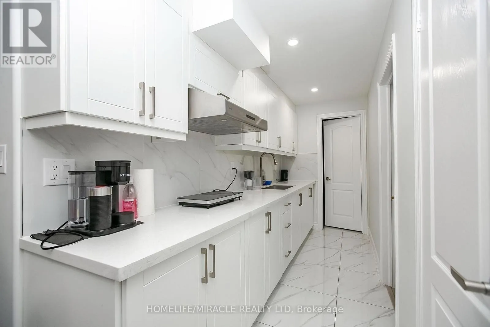 30 BROOKWATER CRESCENT