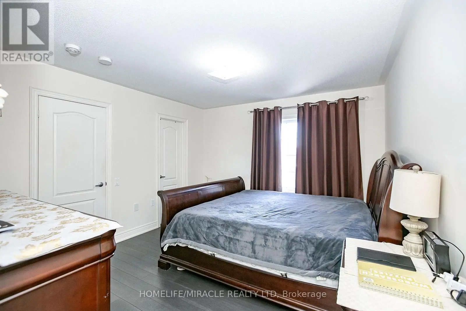 30 BROOKWATER CRESCENT