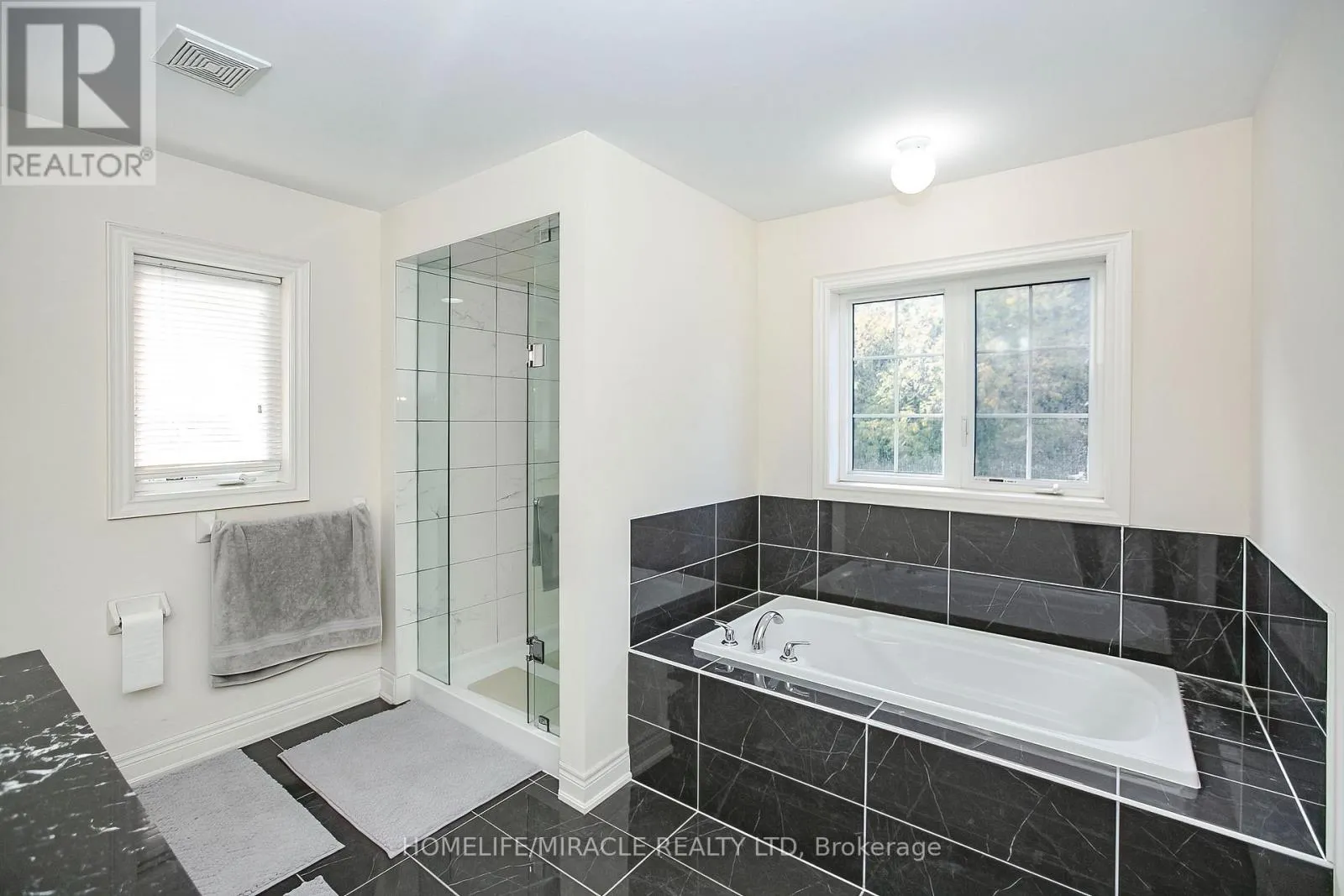 30 BROOKWATER CRESCENT