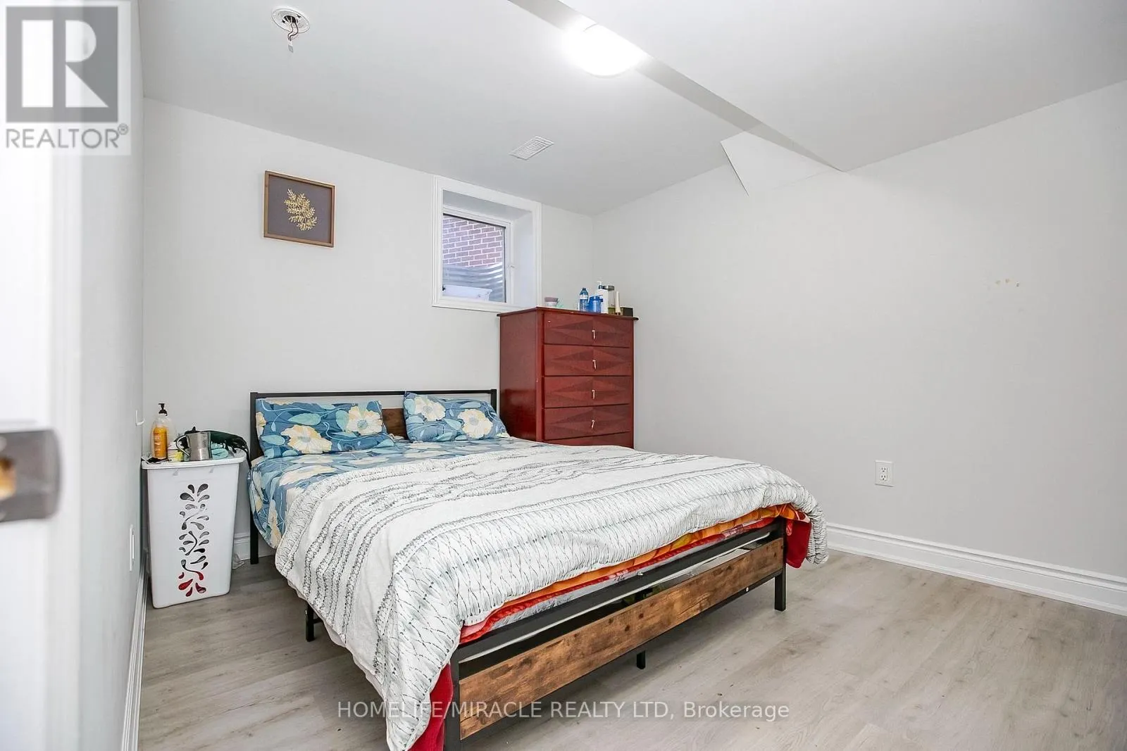 30 BROOKWATER CRESCENT