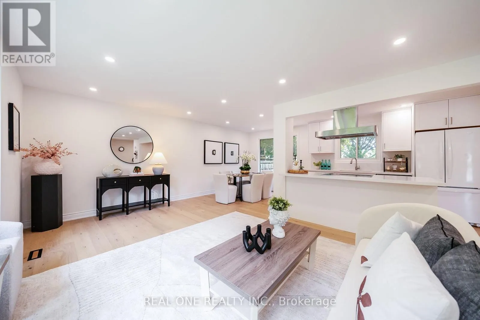 3148 BENTWORTH DRIVE