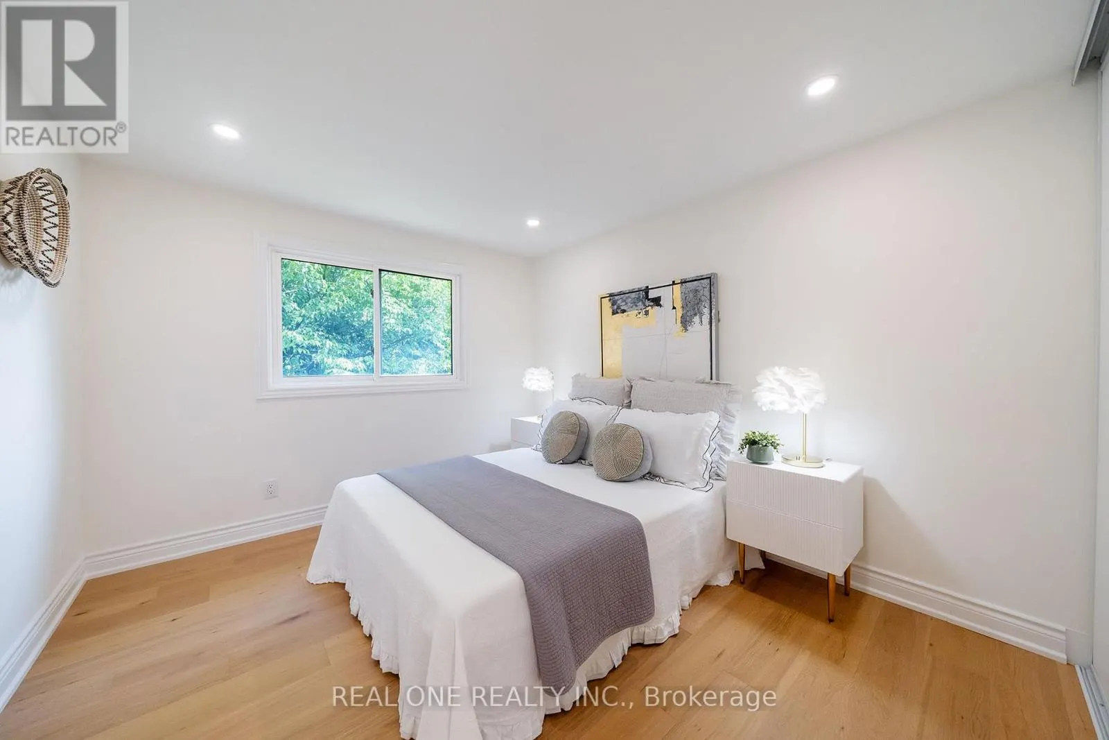 3148 BENTWORTH DRIVE