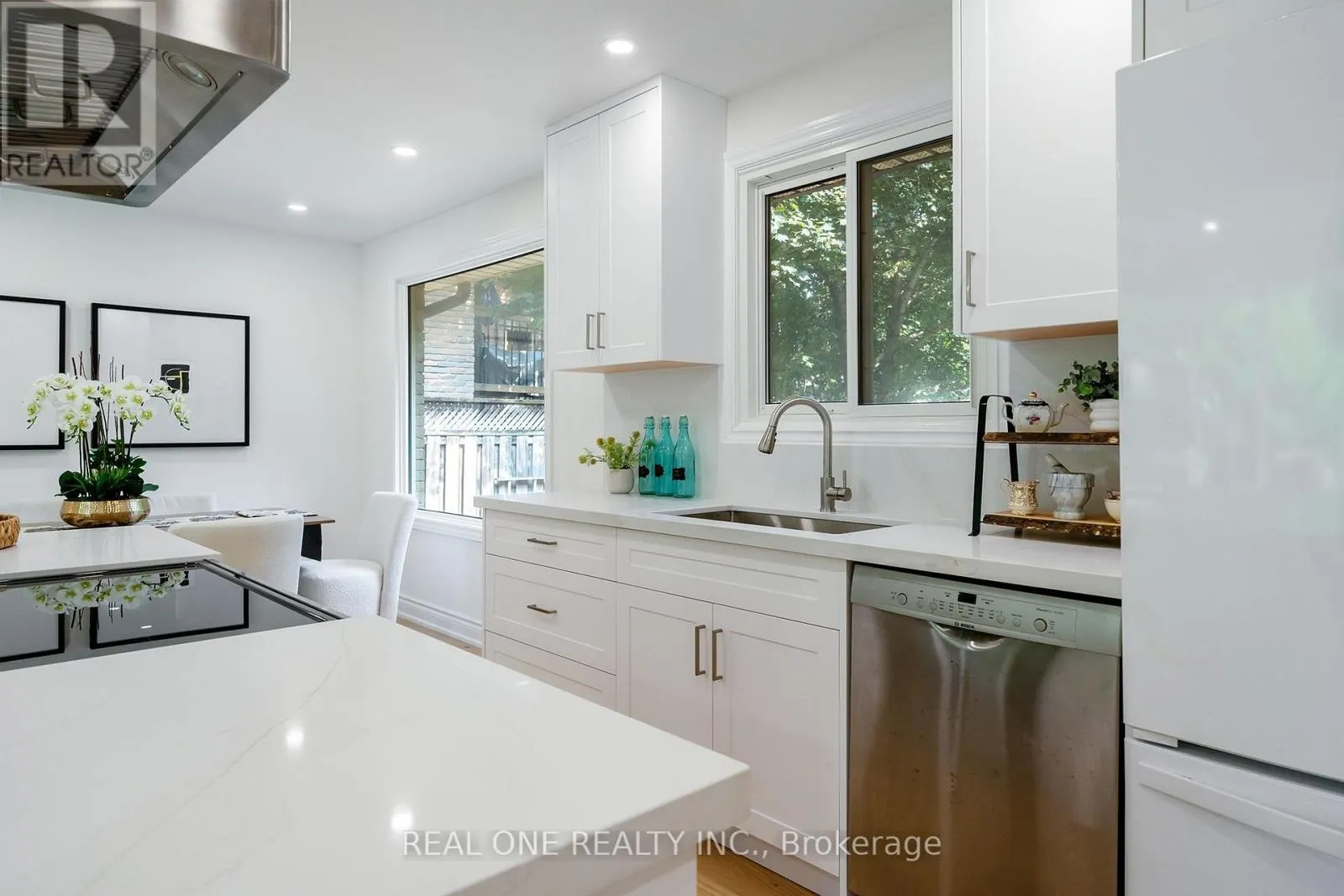 3148 BENTWORTH DRIVE