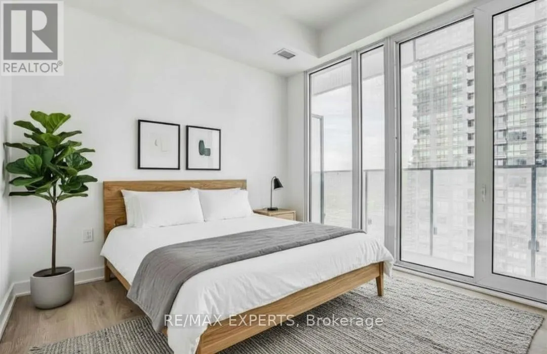 2710 - 3900 CONFEDERATION PARKWAY