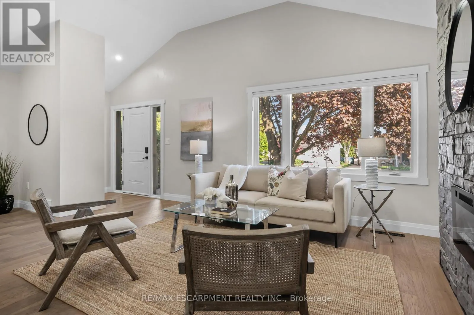 1041 SHEPHERD'S DRIVE