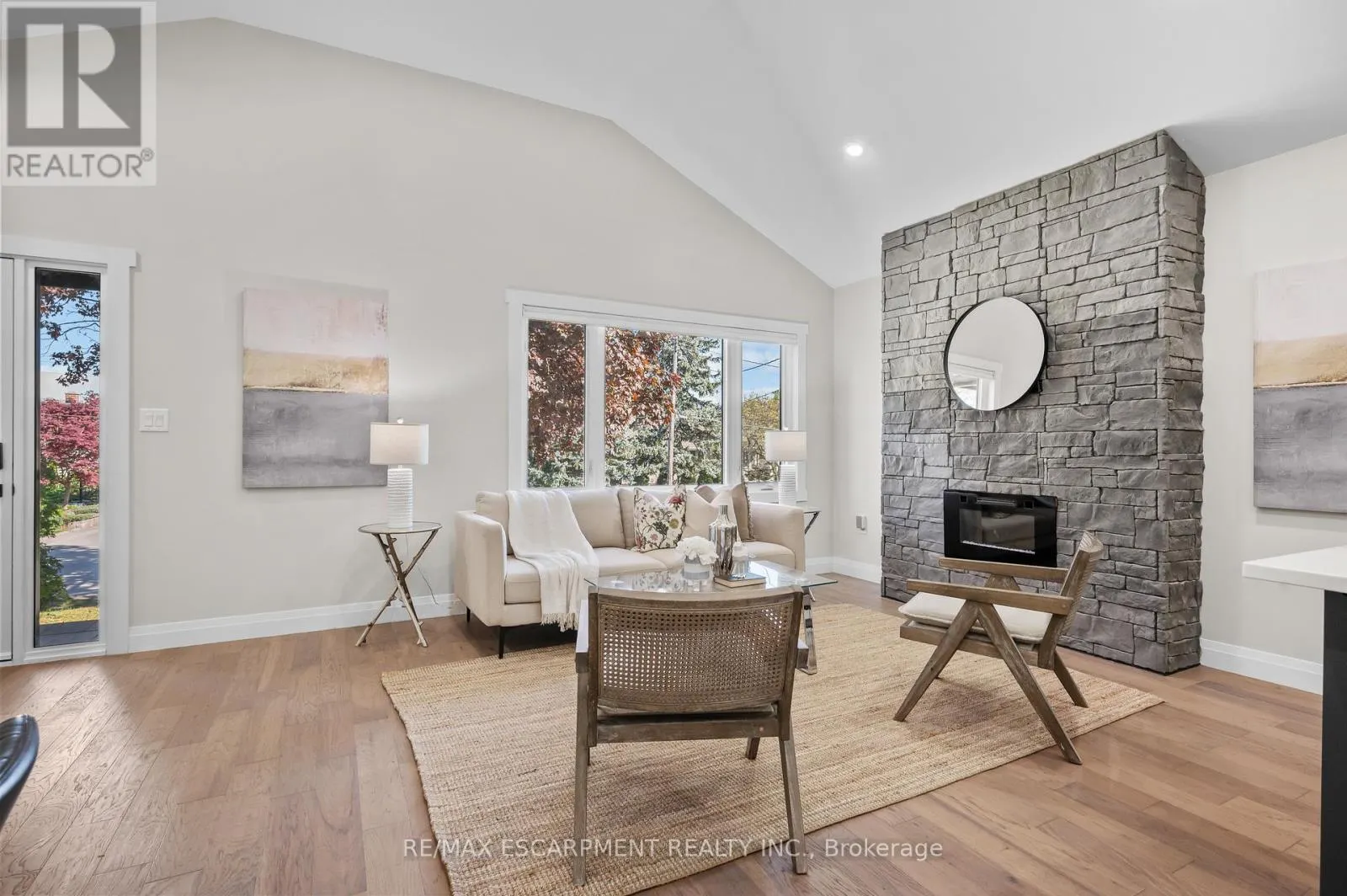 1041 SHEPHERD'S DRIVE