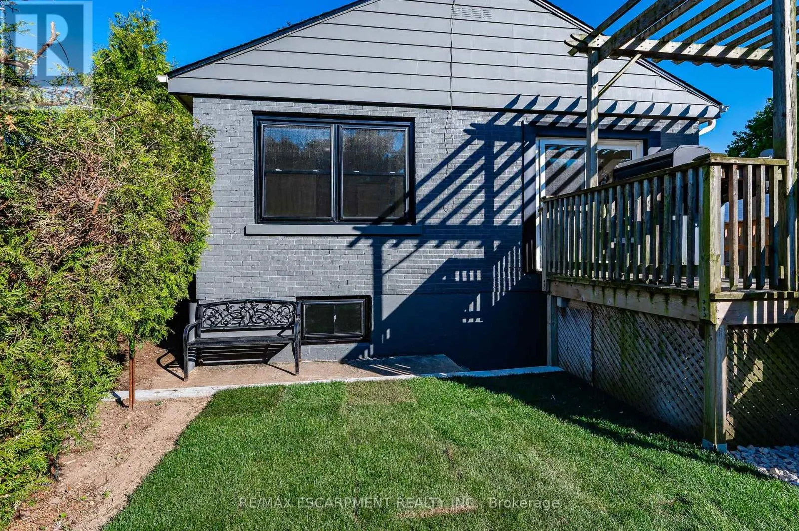 1041 SHEPHERD'S DRIVE