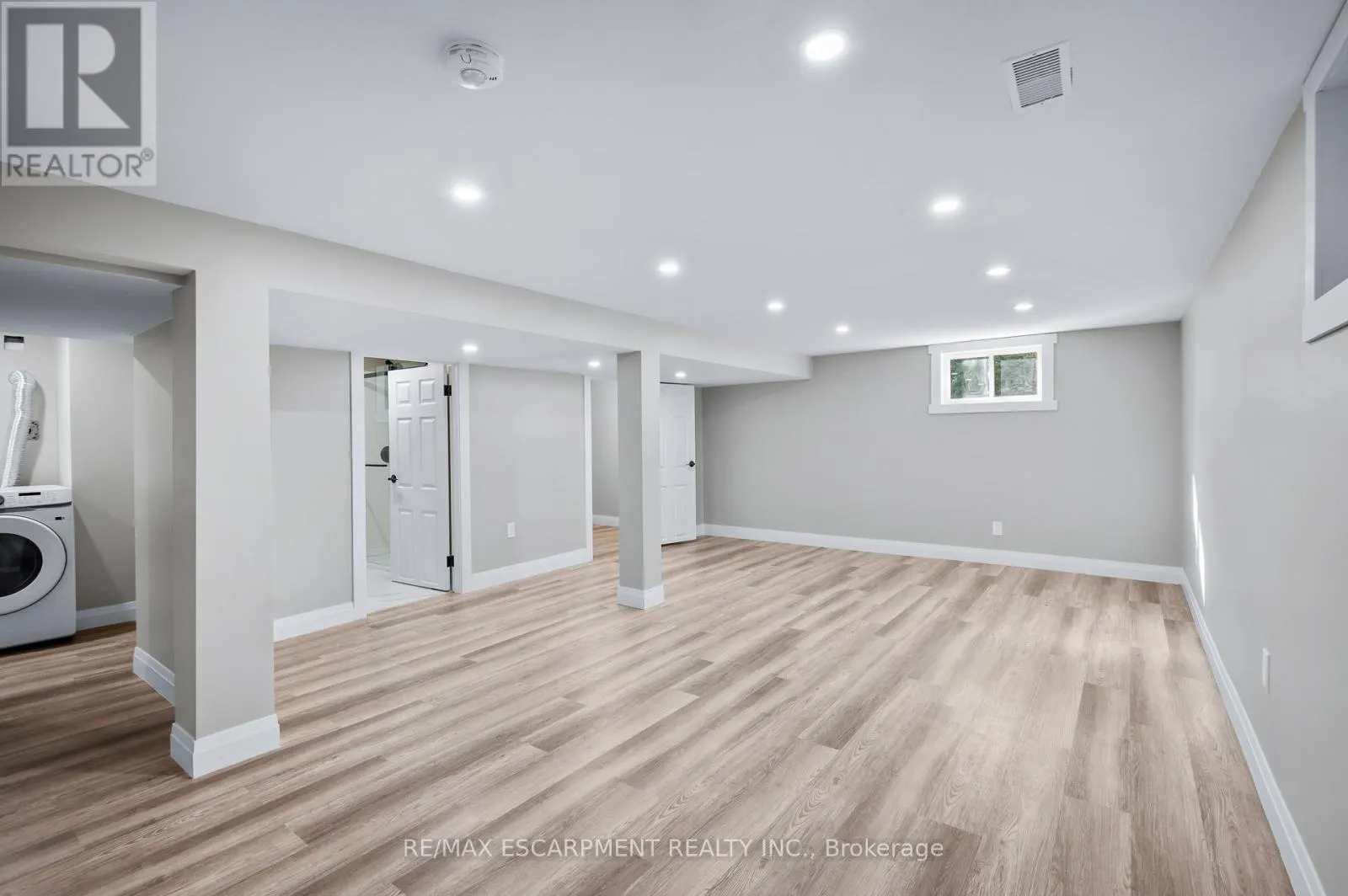 1041 SHEPHERD'S DRIVE