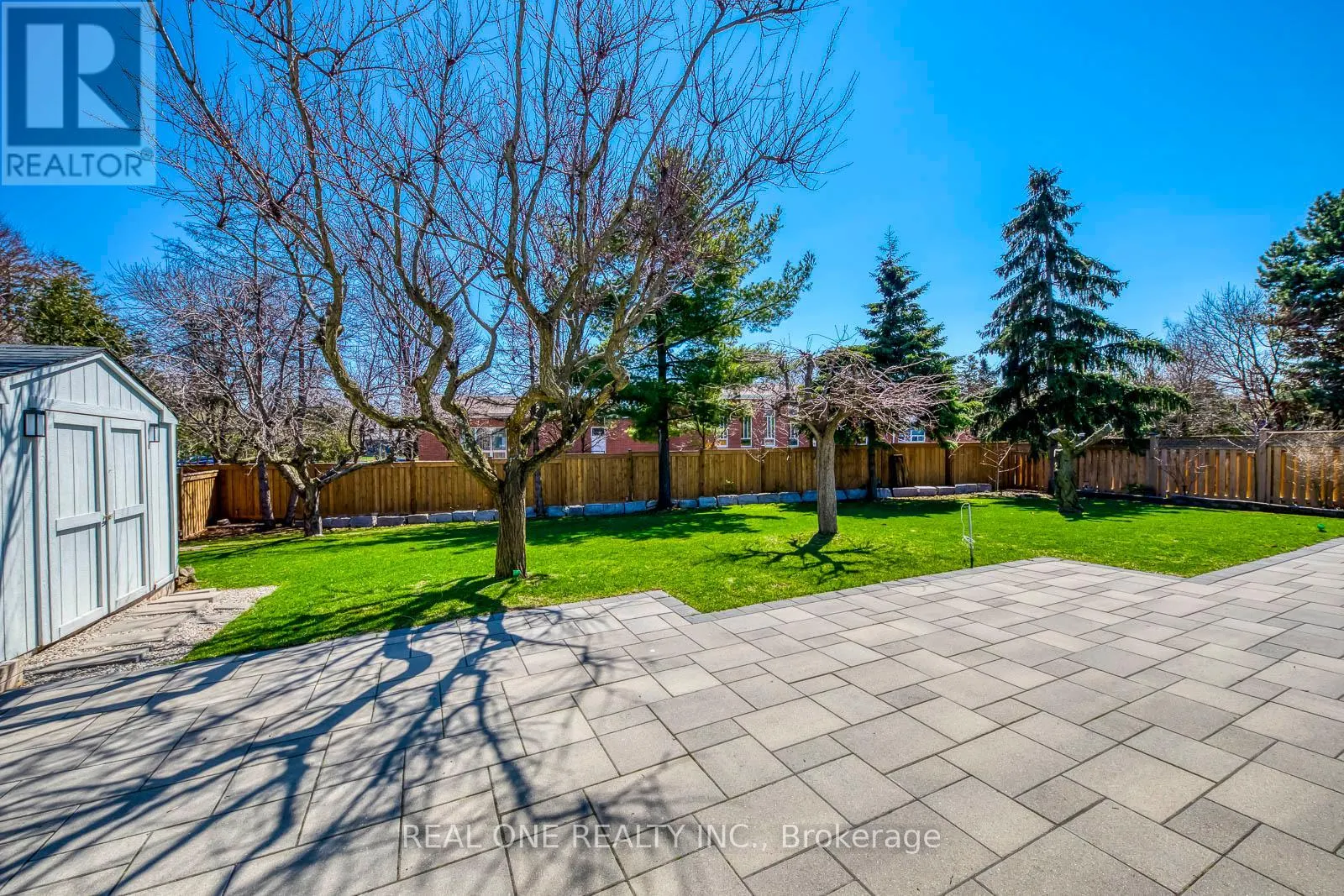 1224 WILLOWBROOK DRIVE
