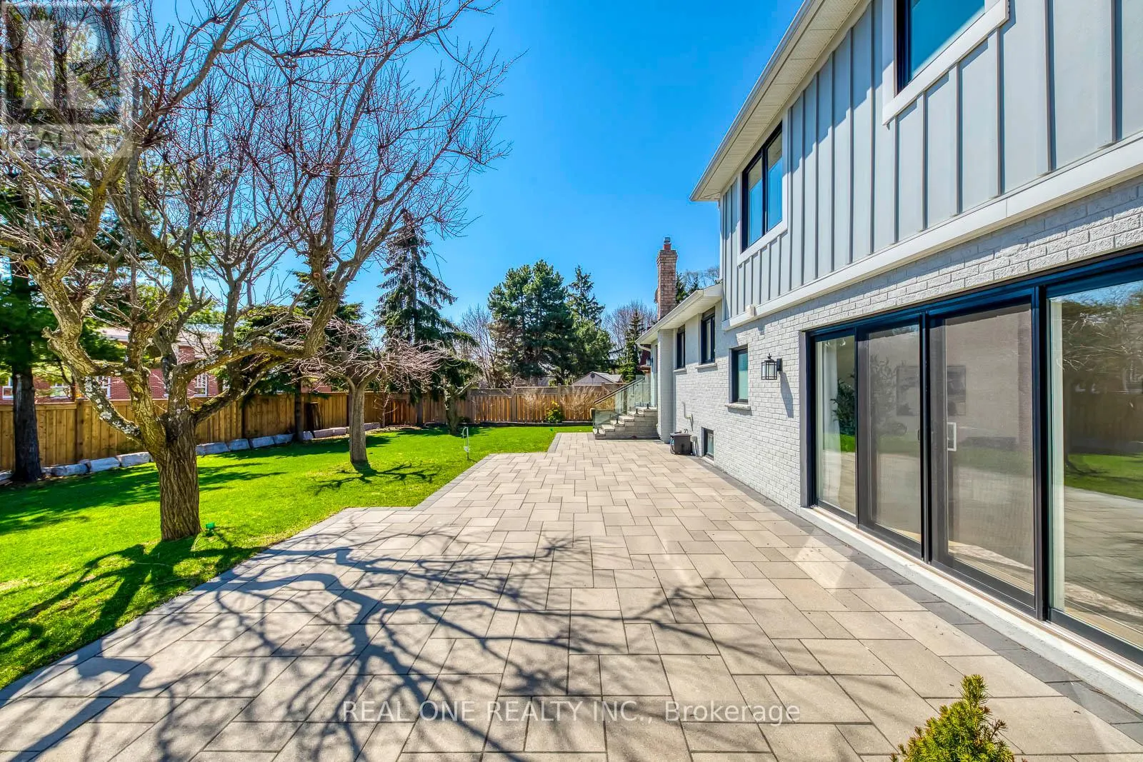 1224 WILLOWBROOK DRIVE