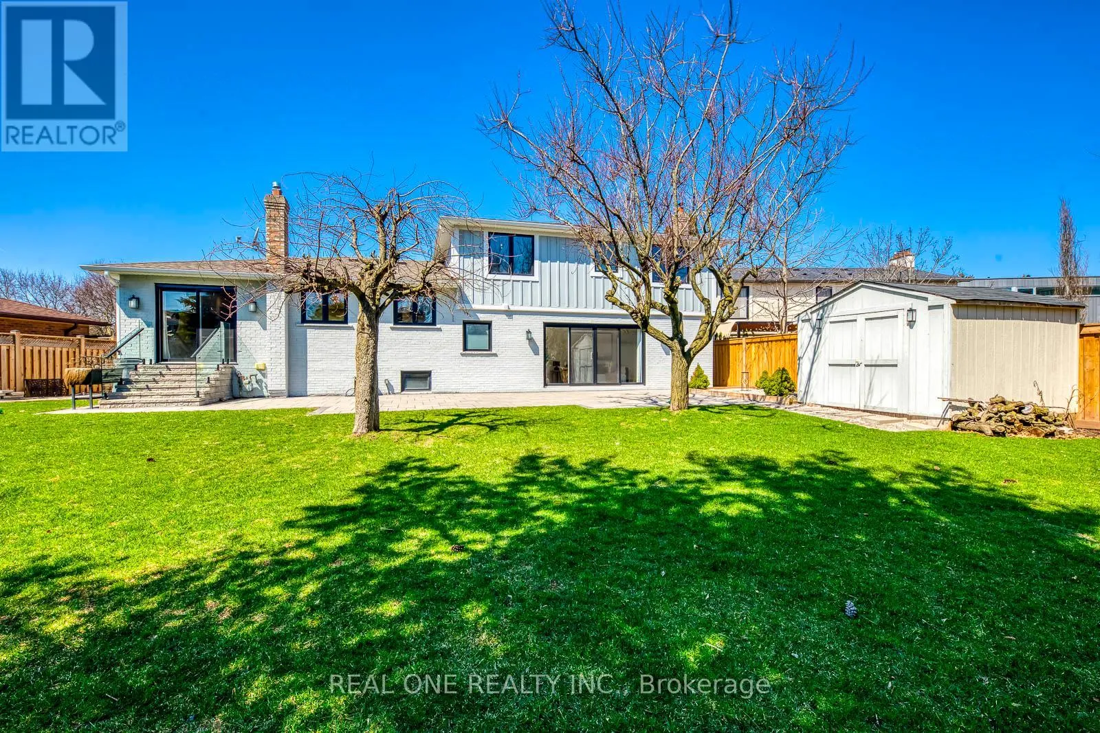 1224 WILLOWBROOK DRIVE