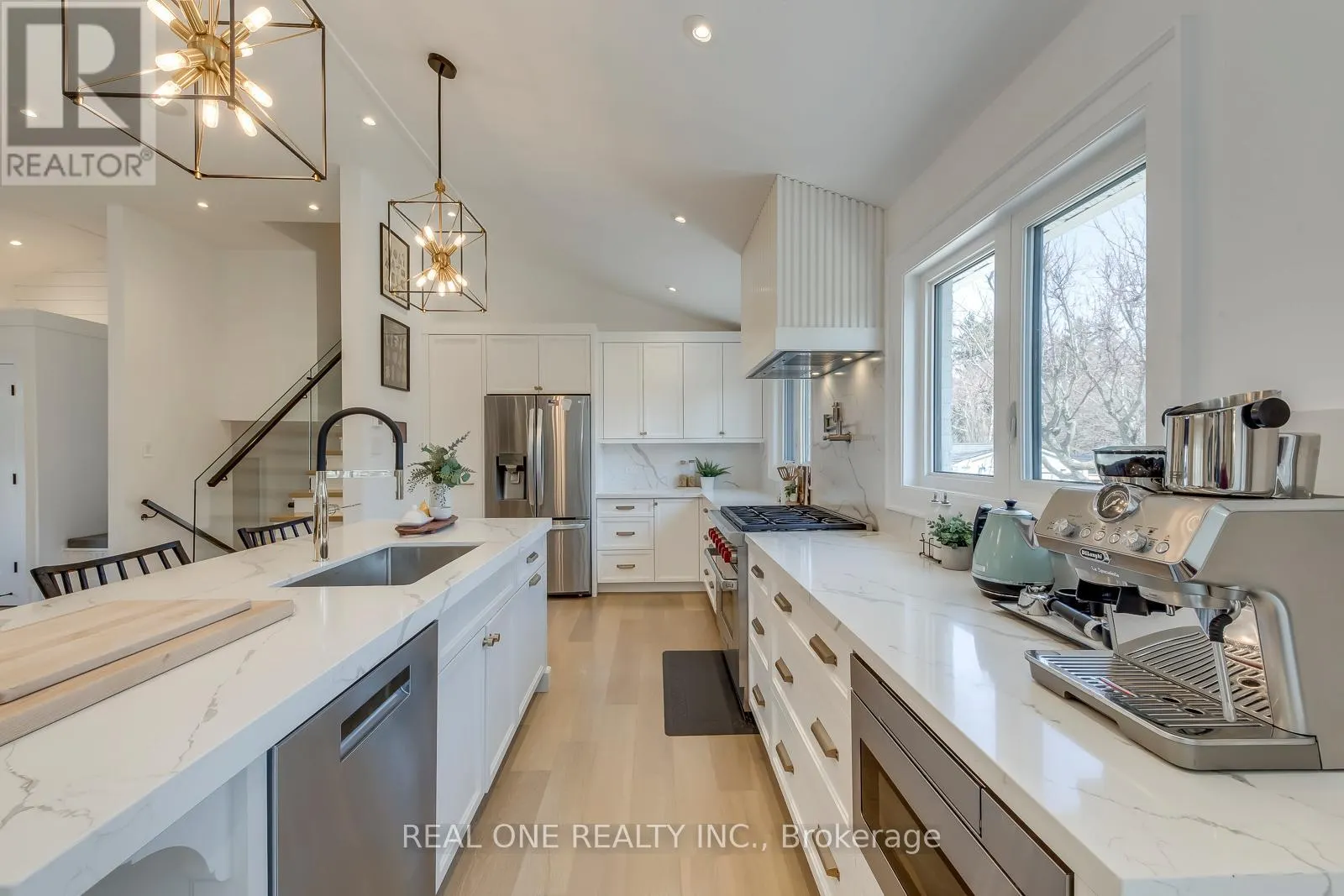 1224 WILLOWBROOK DRIVE