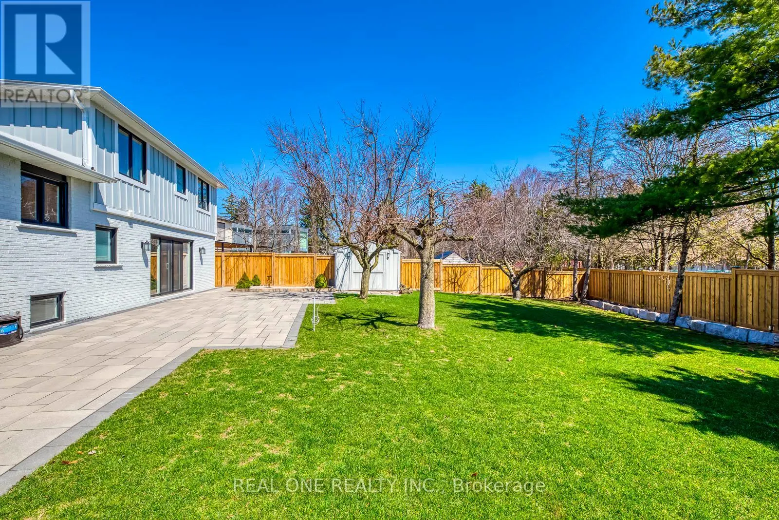 1224 WILLOWBROOK DRIVE
