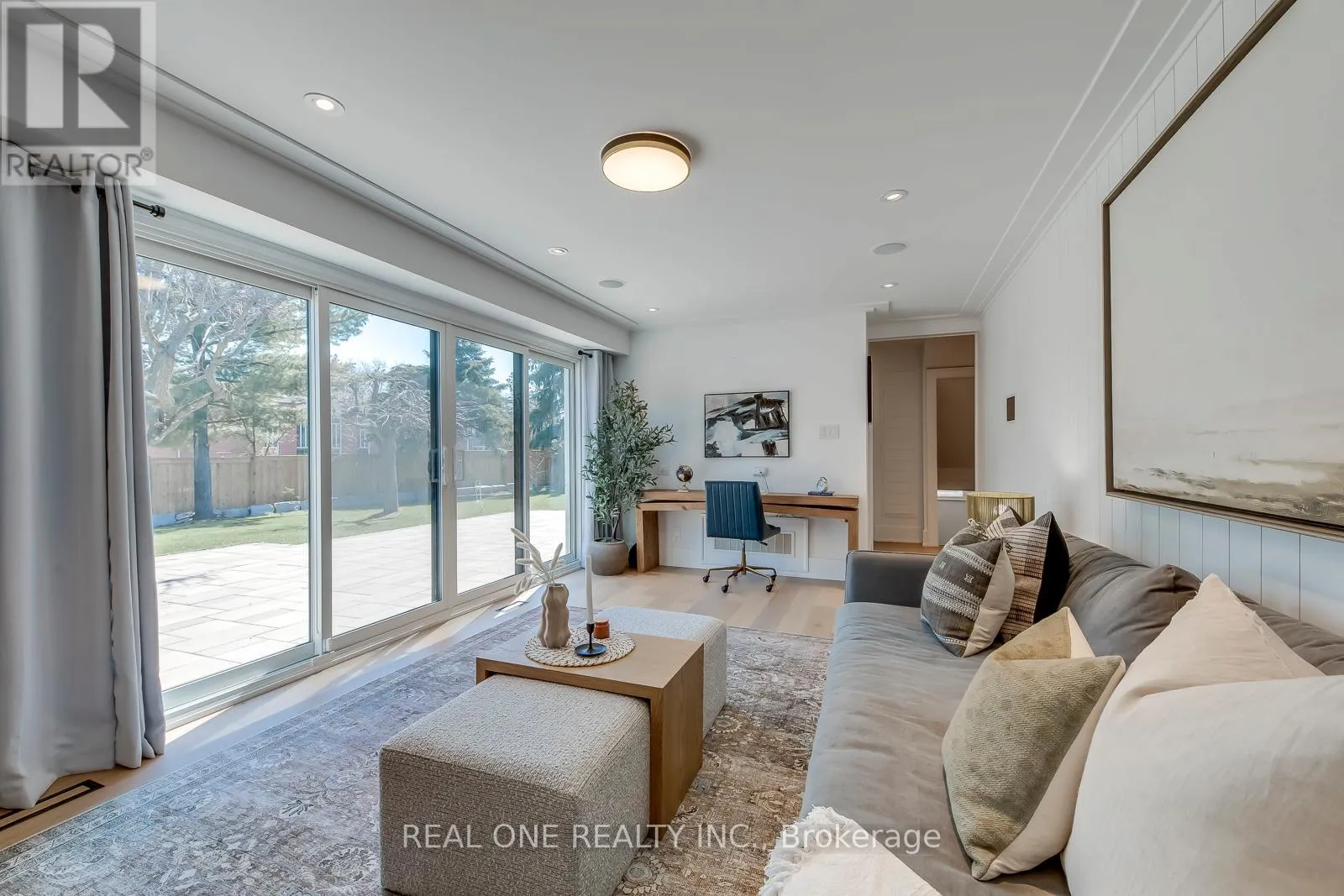 1224 WILLOWBROOK DRIVE