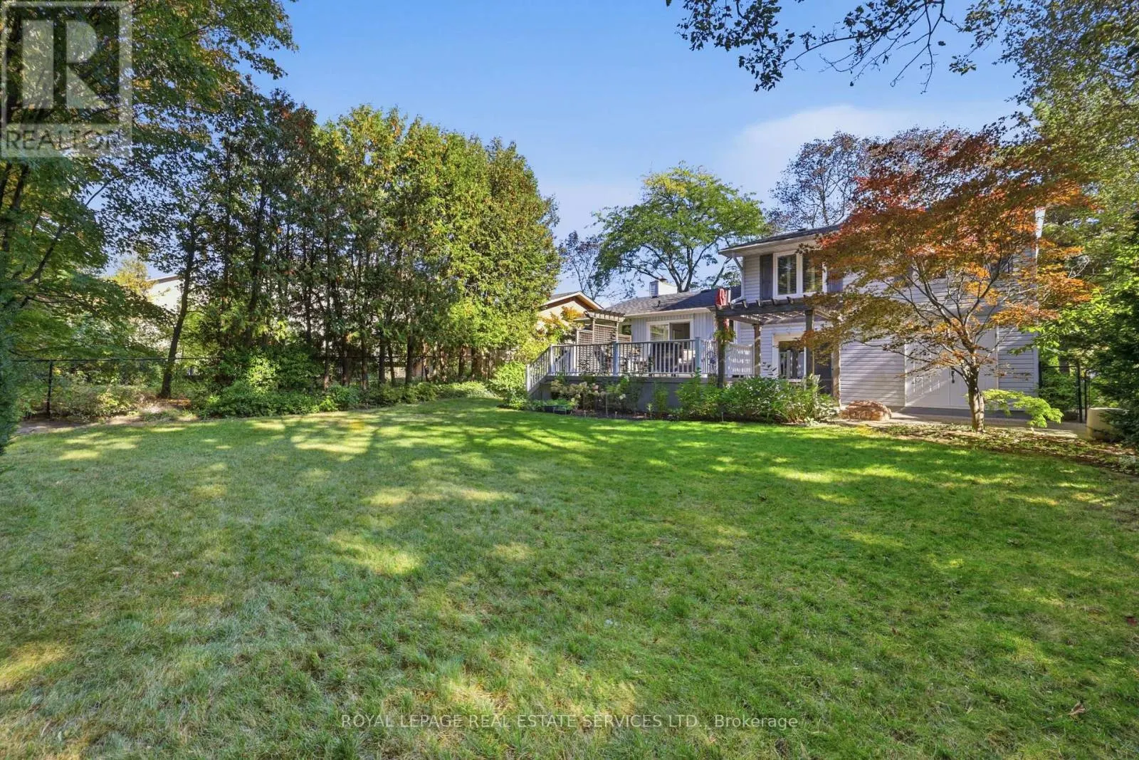 1320 HILLVIEW CRESCENT