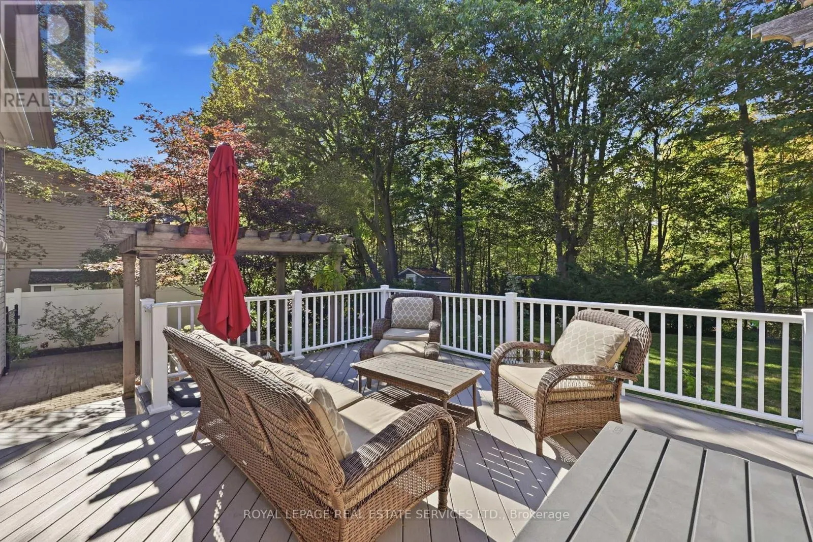 1320 HILLVIEW CRESCENT