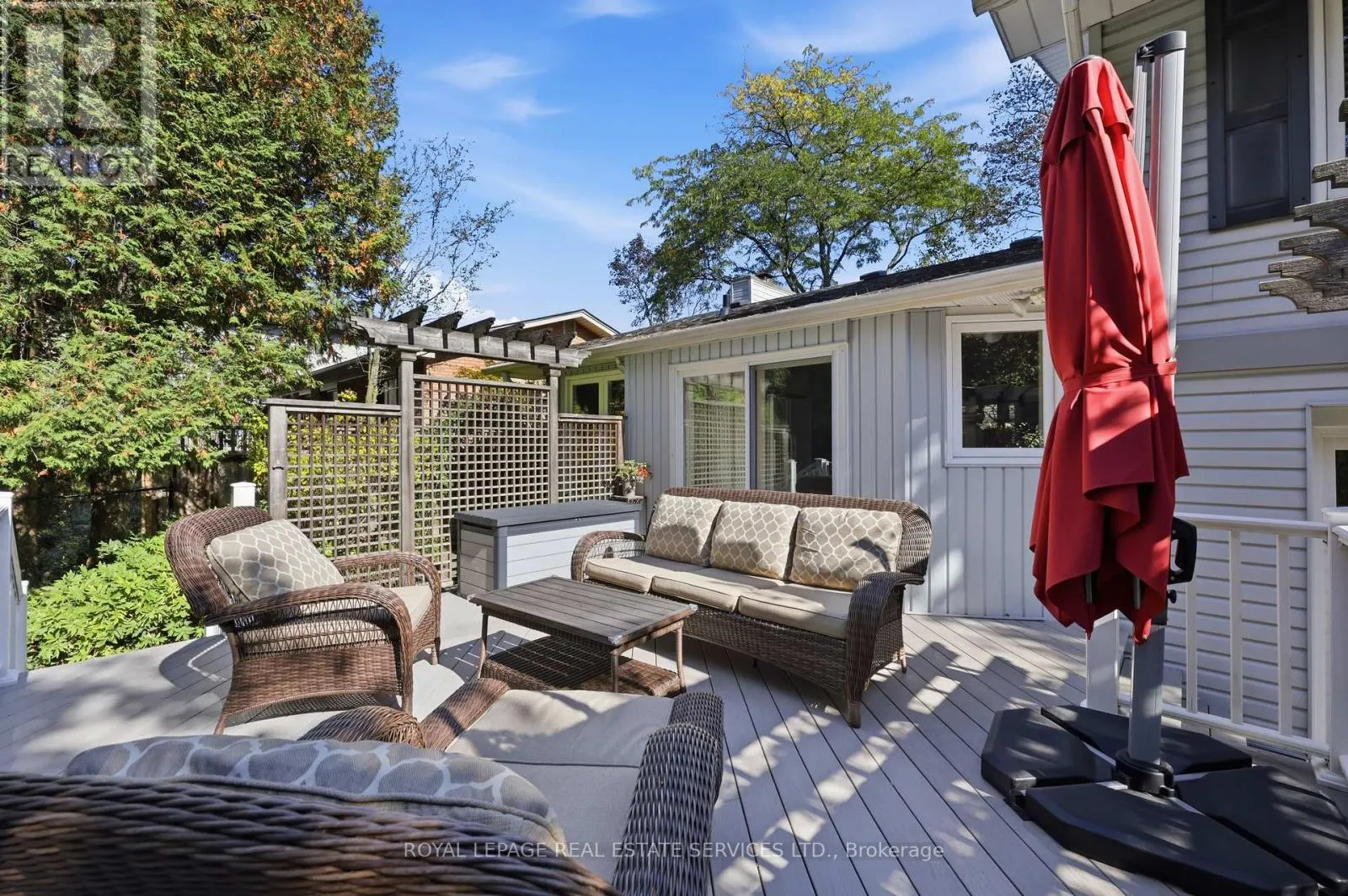 1320 HILLVIEW CRESCENT